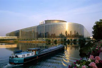 Шест партии и коалиции изпращат евродепутати