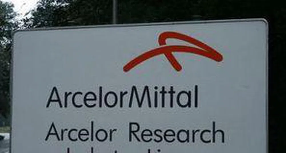 Банки облекчиха условията по кредит за Arcelor Mittal