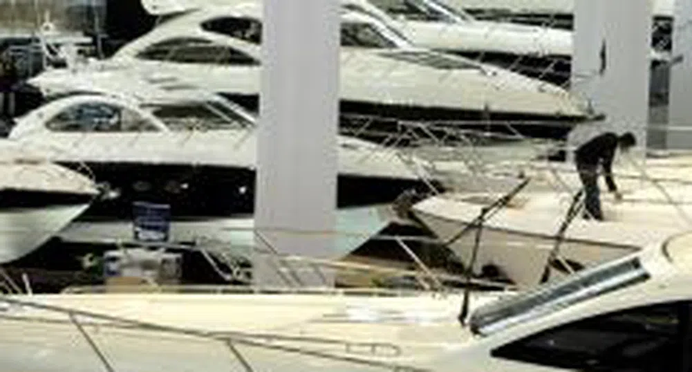 Над 50 луксозни яхти за милиони акостираха на Морската гара във Варна