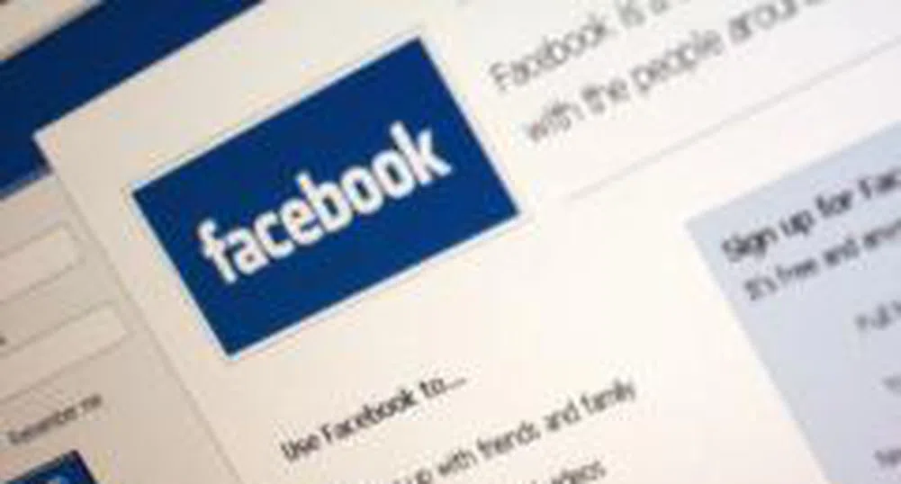 Спекулациите около потенциален публичен дебют на Facebook продължават