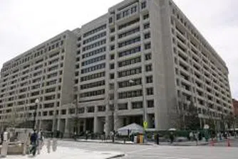 МВФ: Тежка рецесия заплашва световната икономика