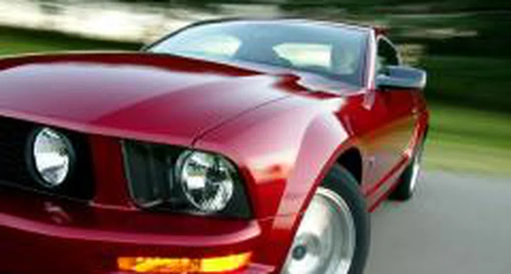 Ford изтегля 470 000 автомобила Mustang за коригиране на софтуер