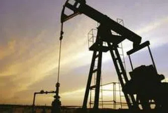 Суровият петрол с нов рекорд при 124.69 долара за барел