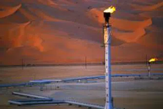 Саудитска Арабия: Цената на петрола ще остане над 60-70 долара за барел