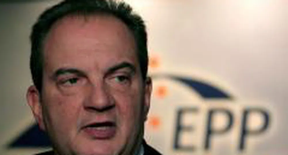 Атина продължава преговорите със Скопие за името "Македония"