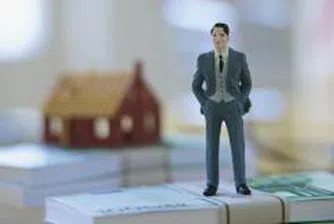 Уолстрийт замрази имотите у нас