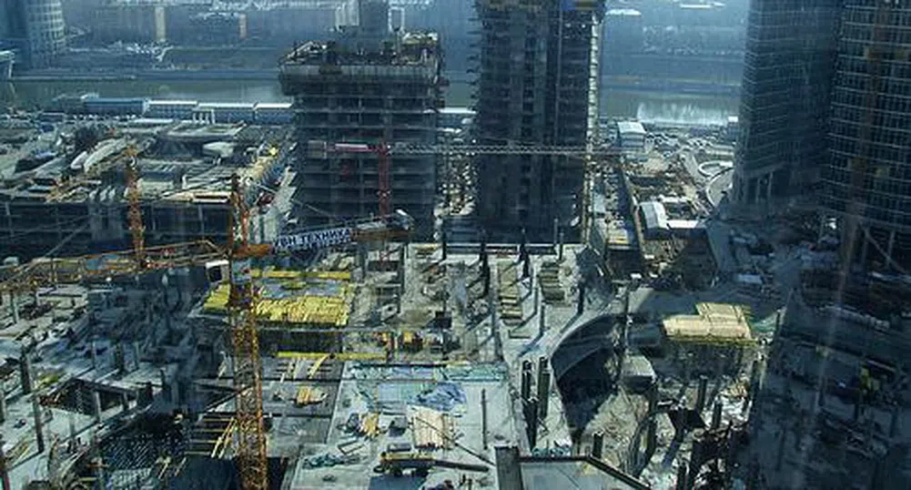 Кризата замразява 80% от строителните проекти в Русия