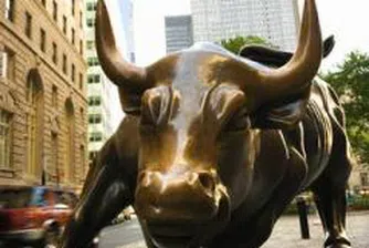 Dow Jones смени 75 пъти посоката си вчера, добави 401 пункта