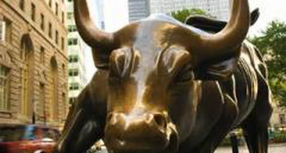Dow Jones смени 75 пъти посоката си вчера, добави 401 пункта