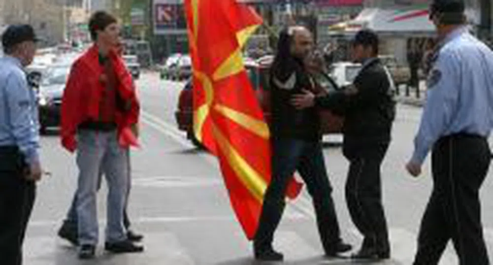 НАТО няма да покани Македония за член на срещата на върха в Букурещ