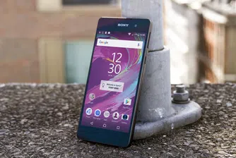 Евтино устройство в удобен размер: Sony Xperia E5