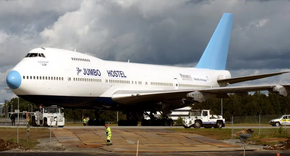 Вижте как Boeing 747 бе превърнат в хостел