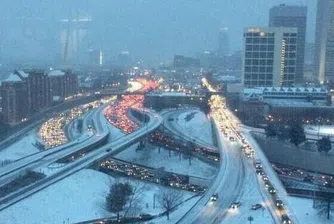 3 сантиметра сняг предизвика хаос в Атланта