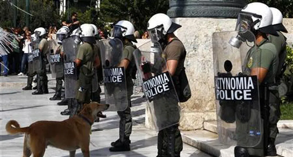 Луканикос - символът на гръцките протести