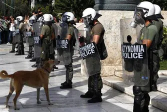 Луканикос - символът на гръцките протести