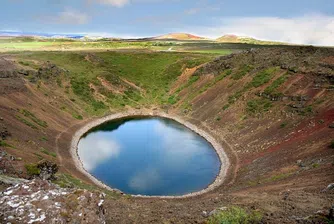 Това е един от най-фотогеничните вулканични кратери в света