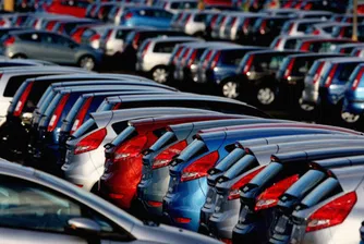 Пети месечен ръст за продажбите на автомобили в Европа