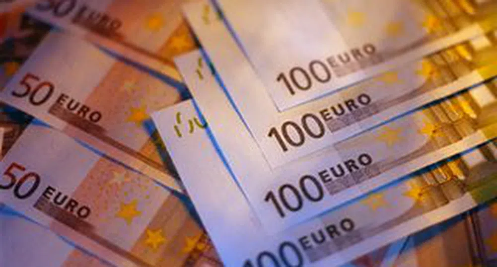 Време е Европа да избере инфлацията