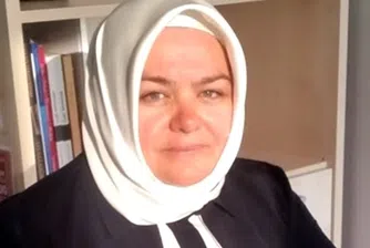 За пръв път забулена министърка в Турция