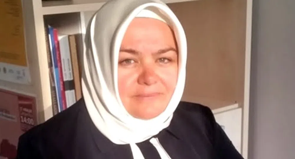 За пръв път забулена министърка в Турция