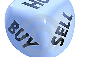 Кога да купуваме, държим или продаваме акции на дадена компания?