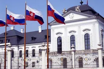 Бъдещето на европейския спасителен фонд решават в Словакия