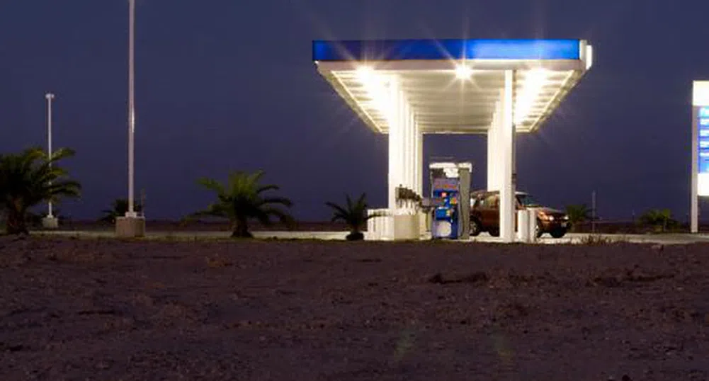 Петрол отдели бензиностанциите си в Елит Петрол