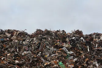 Швеция е толкова добра в рециклирането, че внася боклук