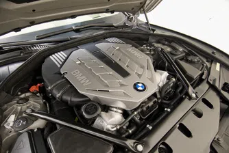 BMW Серия 8 навърши 25 години