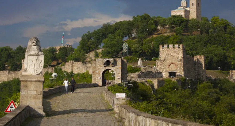 Шест сгради-символи на България