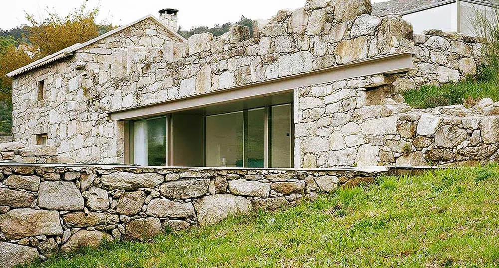 Тази къща на мечтите изникна върху португалски руини
