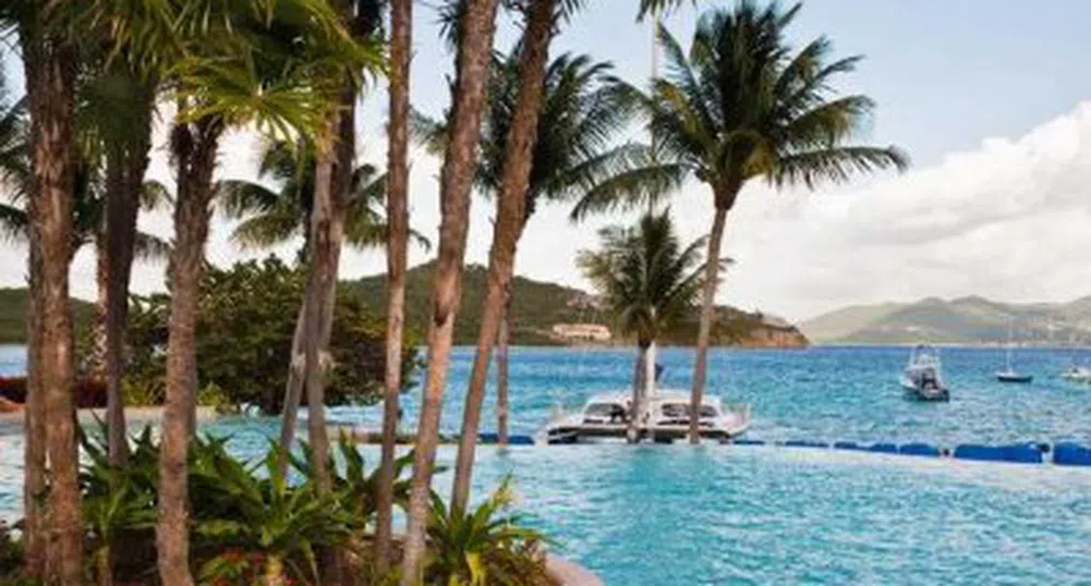 10-те най-красиви „безкрайни“ басейни на Карибите (снимки)