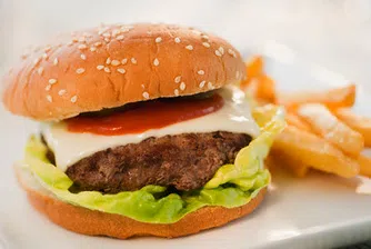 Китай затвори доставчика на месо за McDonald`s и KFC