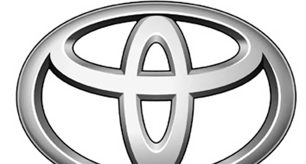 Toyota запазва първото си място по продажби през 2015 г.