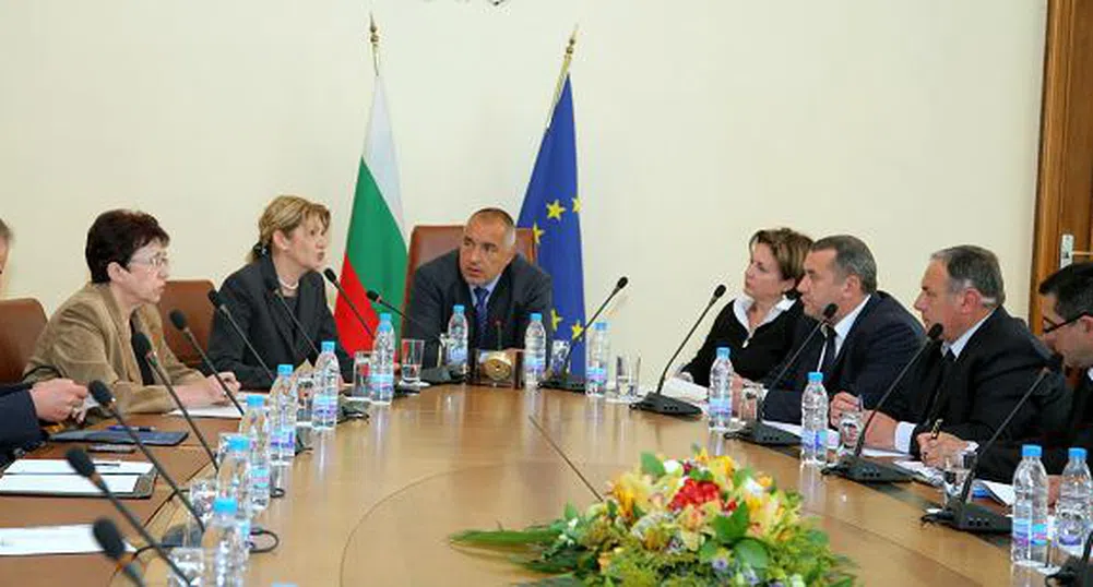 България сред страните със "средно" присъствие на дамите в кабинета