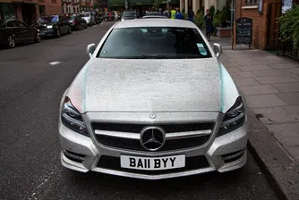 Рускиня предизвика фурор в Лондон с необикновен Mercedes