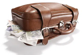 Да попаднеш на куфар с пари в магазин втора употреба