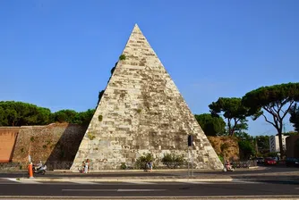 Пирамидите на античния свят