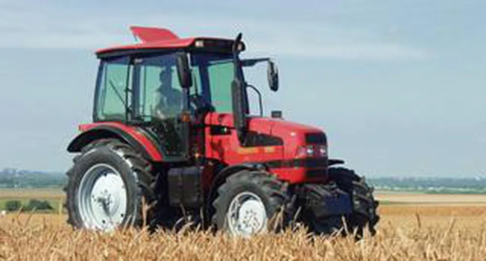 За 8 март в Беларус подаряват трактори