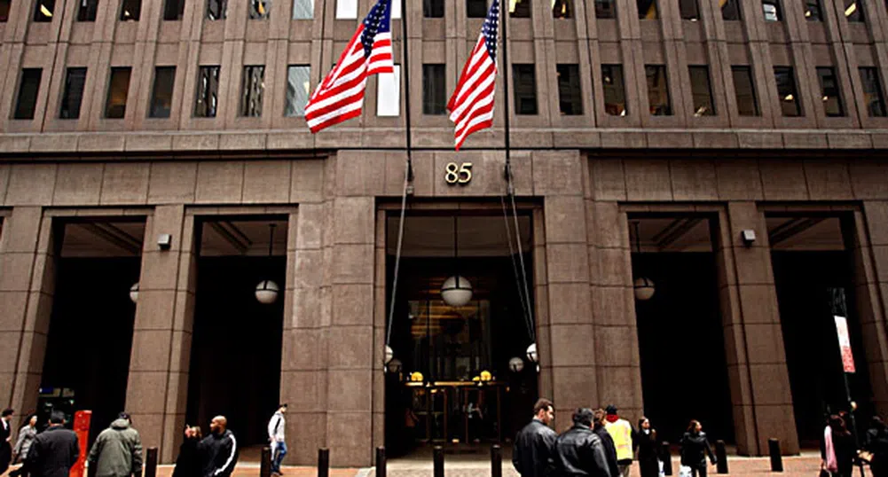 Goldman Sachs избегна съд за ролята си в ипотечната криза