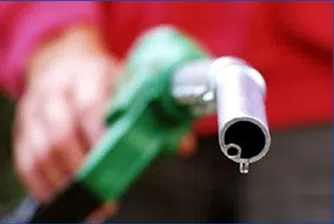 Американските домакинства харчат 4% от дохода си за бензин през 2012 г.