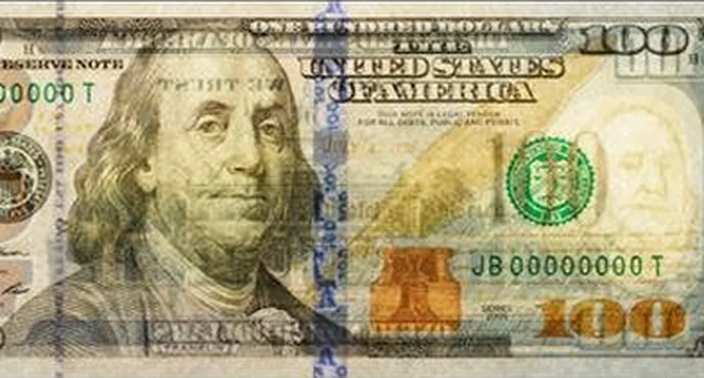 Крадци задигнаха нови банкноти по 100 долара, които не могат да харчат