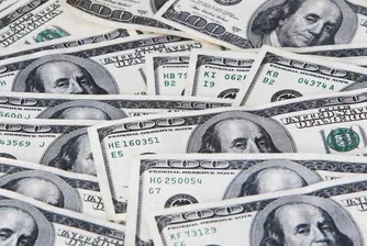 Доларът докосна петгодишен връх спрямо йената