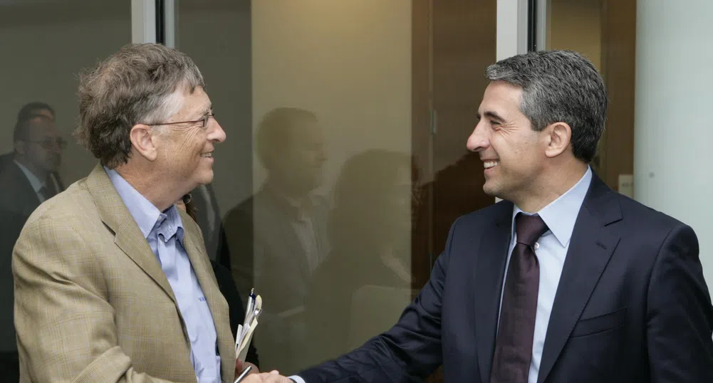 Бил Гейтс дава съвети на България