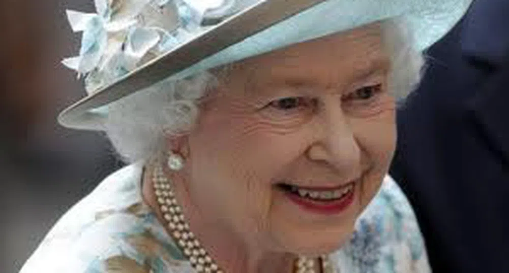Кралица Елизабет получи увеличение на заплатата