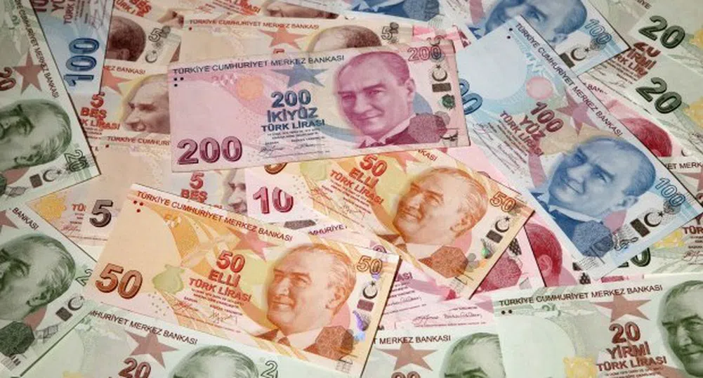 Турската лира с нов исторически минимум