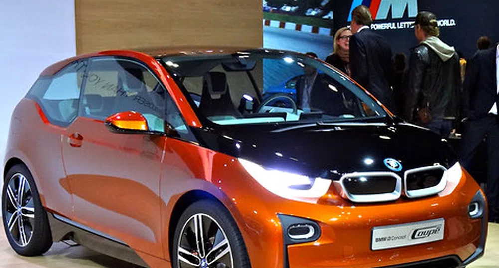 BMW представи бъдещето чрез Concept Coupe