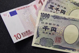 Срив при йената, еврото поскъпва