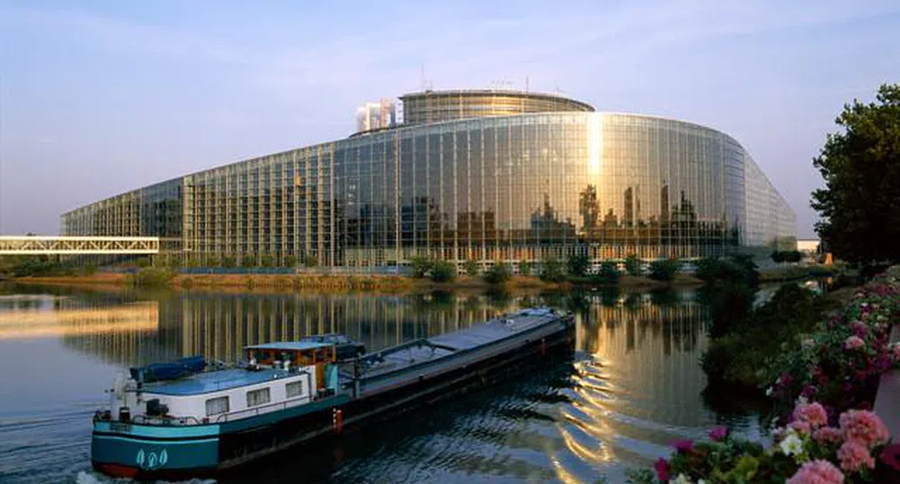 ЕП: ЕС се нуждае от по-силна структура за финансов надзор