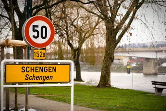 Меркел не гарантира, че Румъния ще влезе в Шенген тази година